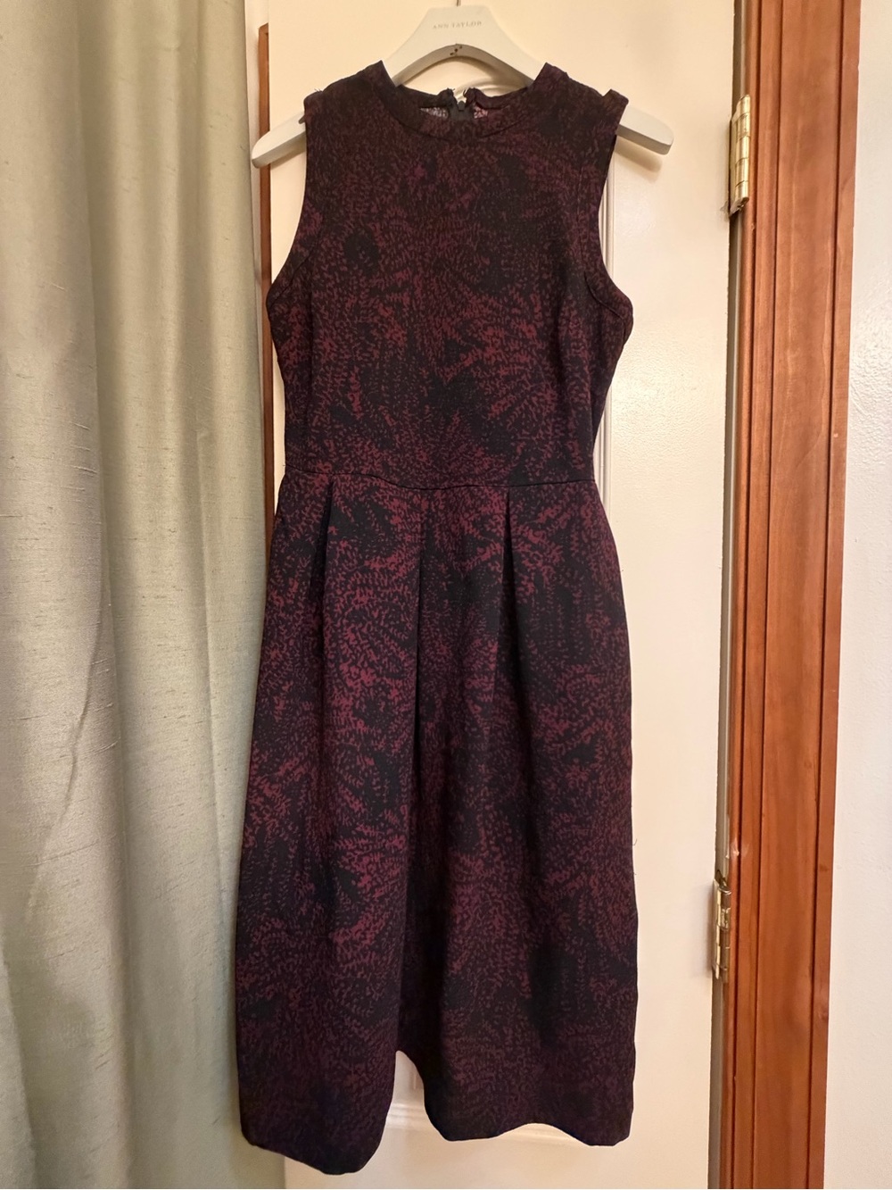 Who What Wear Burgundy & Black Fit & Flare Midi Dress XS